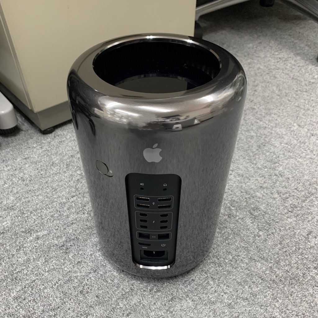 Mac Pro 2013ジャンク品 電源は入りますが、起動しません 