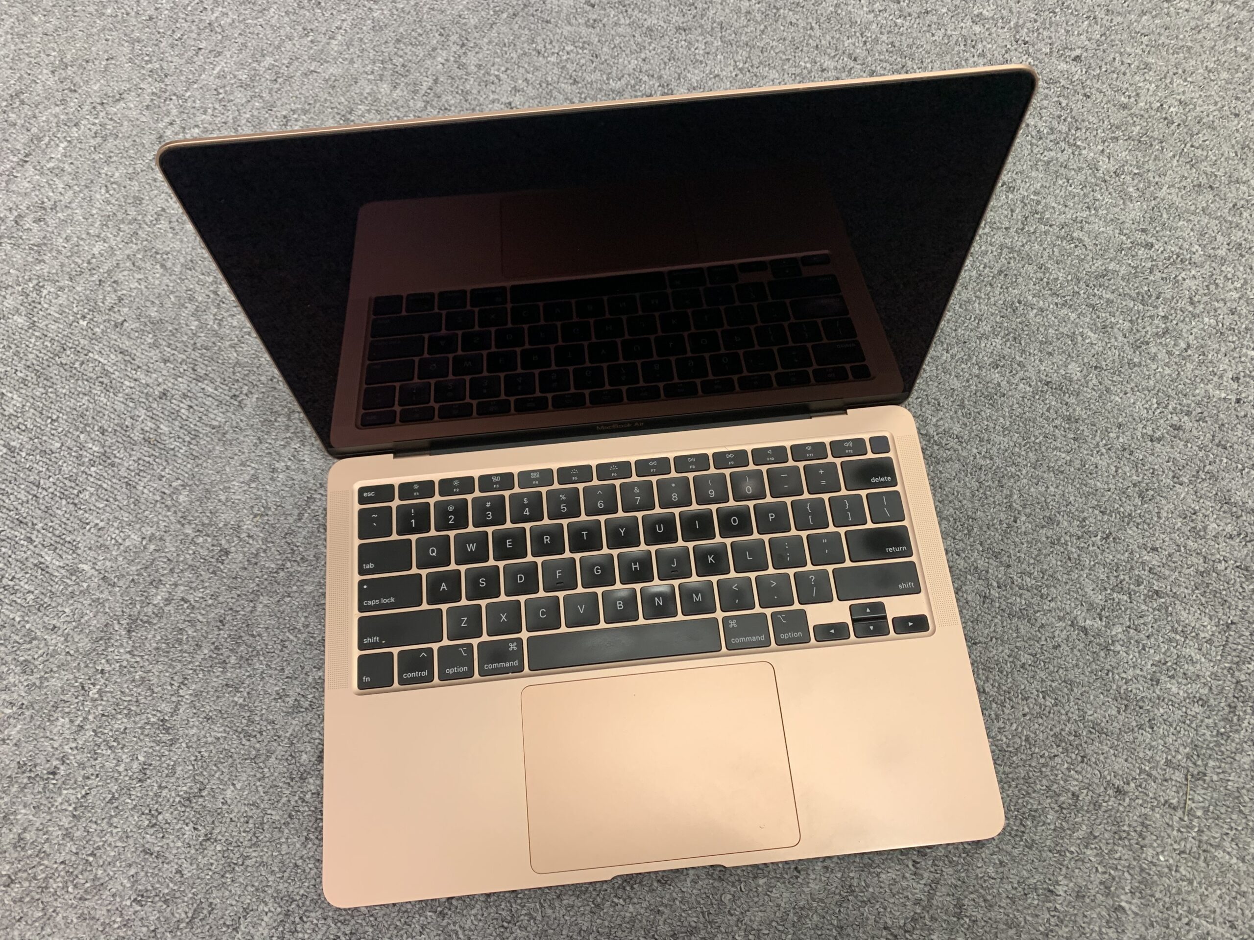 MacBook Air 13 2020 水没 浸水 ジャンクパソコン 故障パソコン MacBook Air 13 2020 水没 浸水 ジャンクパソコン 故障パソコン