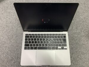 MacBook Air 13 2020 M1チップ 水没