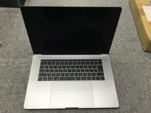 MacBook Pro 15 2017 水没　電源入らない　ジャンク買取り