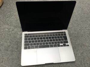 MacBook Pro 13 2020 電源入らない