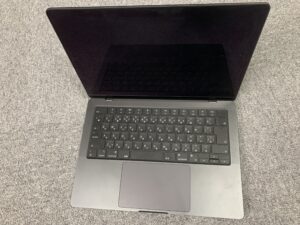 MacBook Pro 14 2023 水没 電源入らない