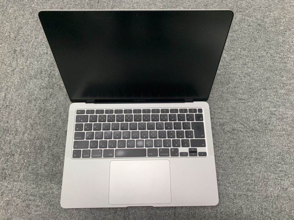 MacBook Air 13 M1 電源つかない 画面真っ暗 充電されない