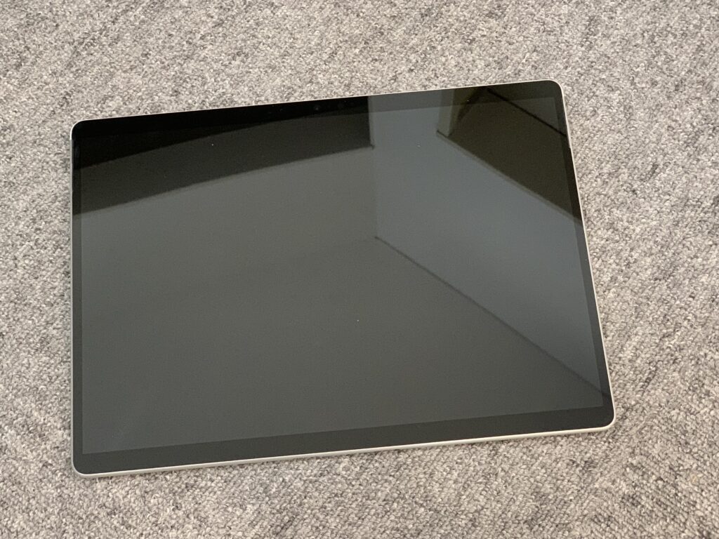 SurfacePro 8 電源入らない 起動しない 画面真っ暗 ジャンク パソコン買取