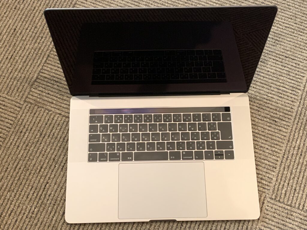 MacBook Pro 15 2018　電源入らない 故障パソコン 処分 買取 売却