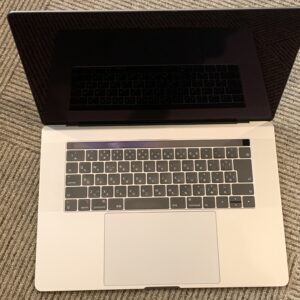 MacBook Pro 15 2018　電源入らない 故障パソコン 処分 買取 売却