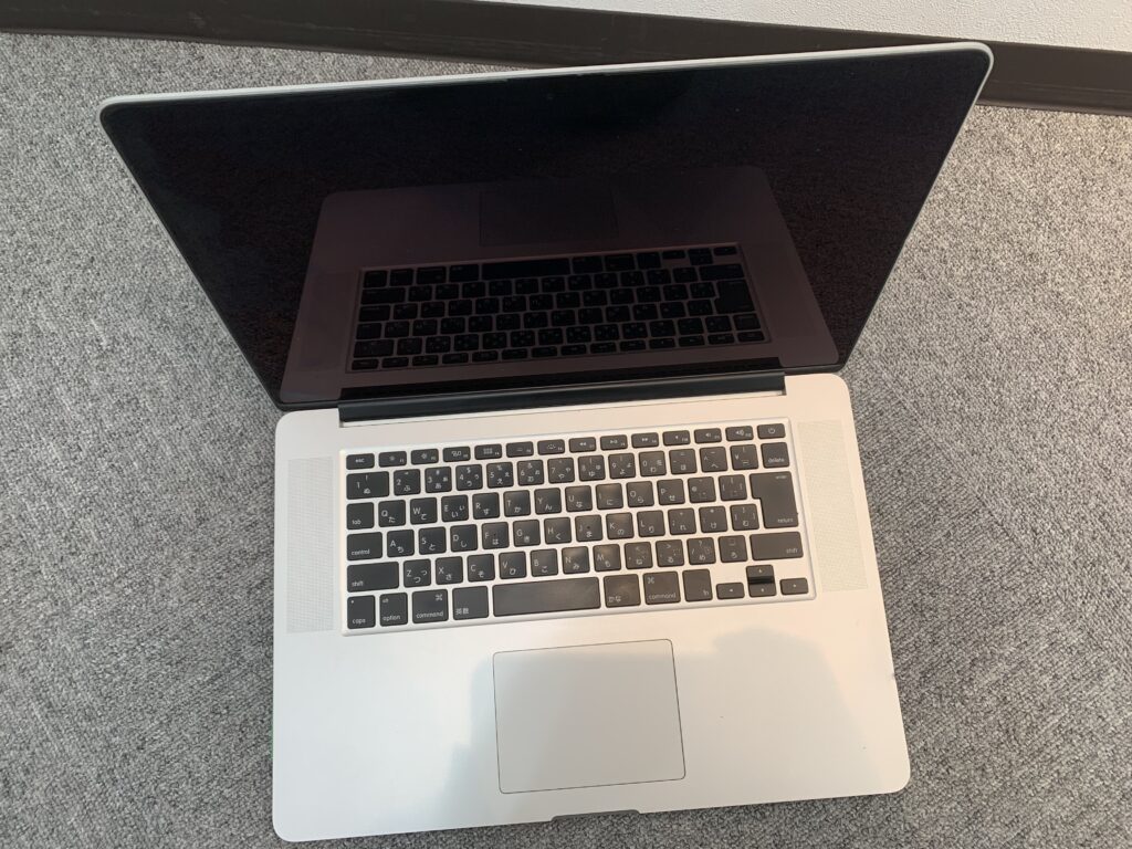 MacBook Pro 15 2015 電源つかない 画面真っ暗 起動しない ジャンクパソコン 買い取り 売却 処分