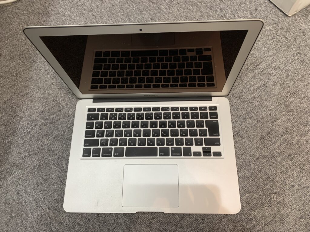 MacBook Air 13 2011 古いパソコン 引取 処分 | MacからWindowsまでPC買取専門店macsell(マクセル)【ジャンク・故障品】 MacBook Air 13 2011 古いパソコン 引取 処分
