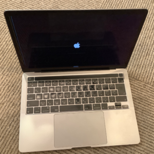 MacbookPro 13 2020 液晶割れ 表示不良 ジャンクパソコン 買取